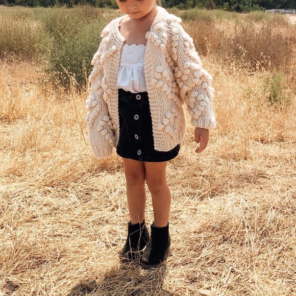 Hand Knit Your Love Cardigan Sweater In Ivory Girl Sz 5/6 - Picture 2 of 14